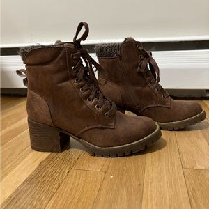 CARLOS SANTANA Women's Brie Ankle Boot